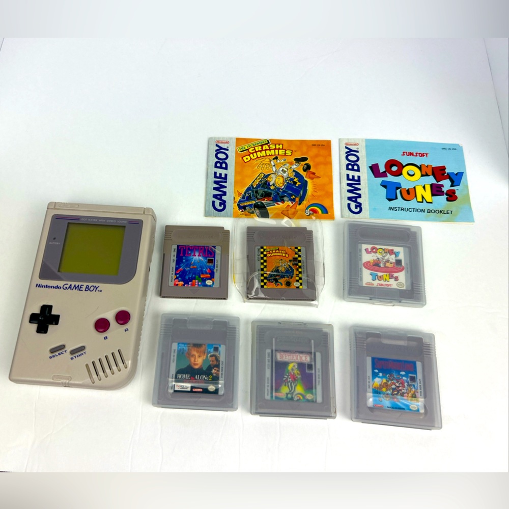 Original  Nintendo Gameboy lot 6 games. Down arrow not working